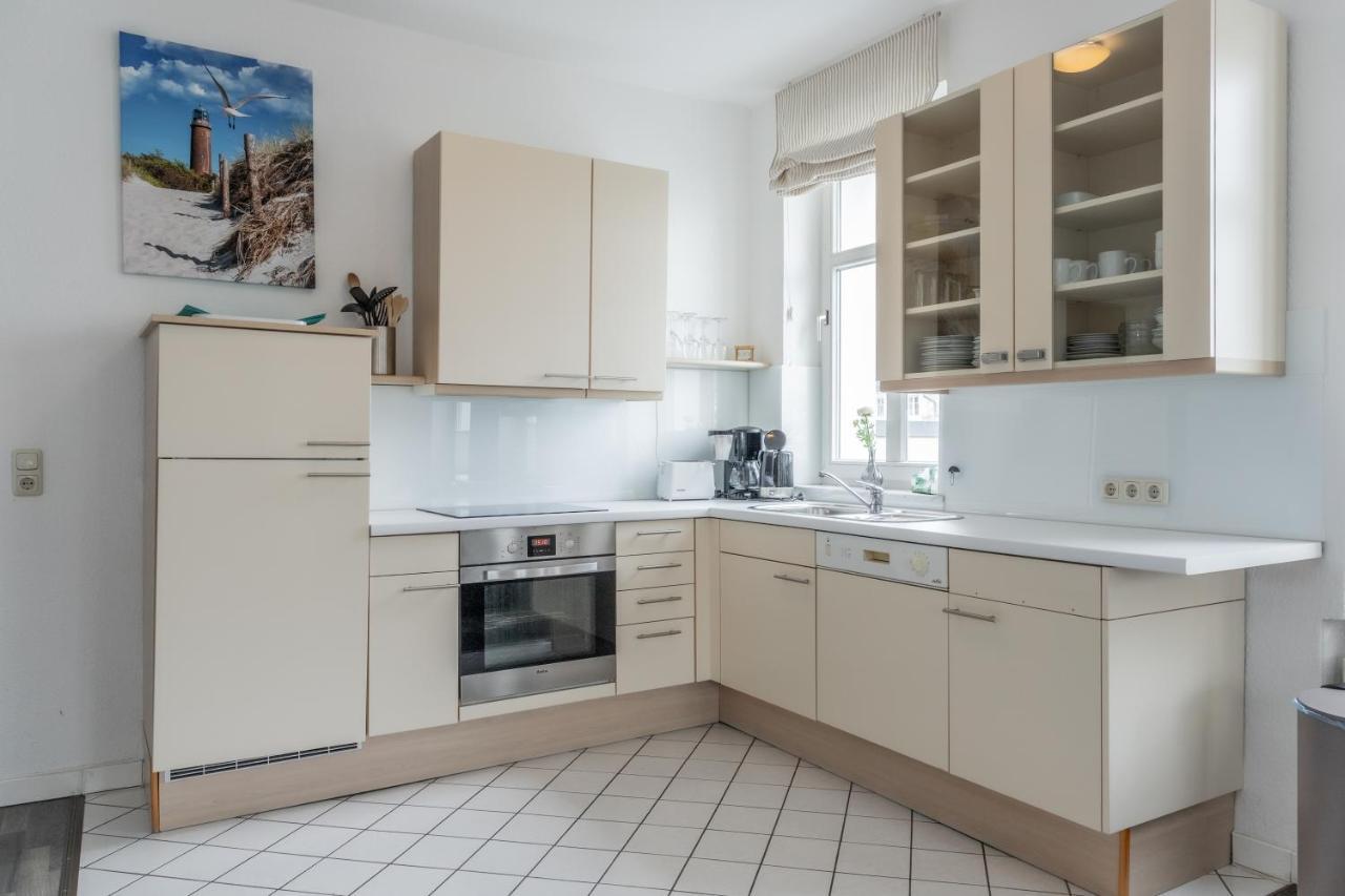 Strandnahe 2-Raum-Ferienwohnung Im Zentrum - Residenz Strandeck Fewo 02 Goehren  Εξωτερικό φωτογραφία